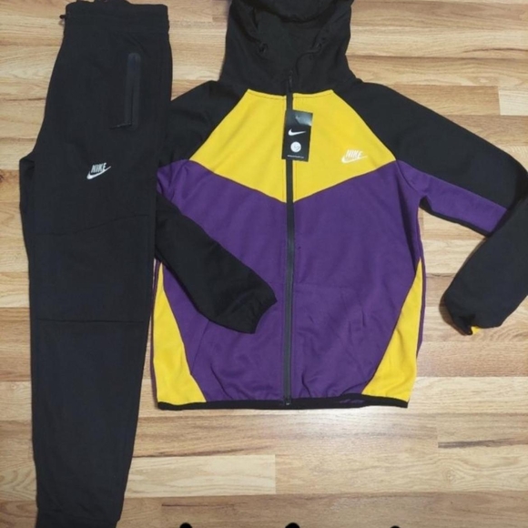 Nike Black& Purple Sweatsuit - Picture 1 of 3
